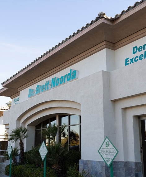 Outside view of Henderson dental office