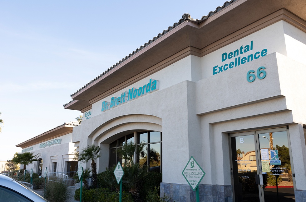 Outside view of Henderson dental office